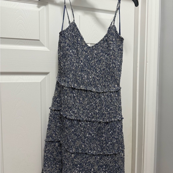 Chic Navy Floral Mini Dress - Picture 1 of 4